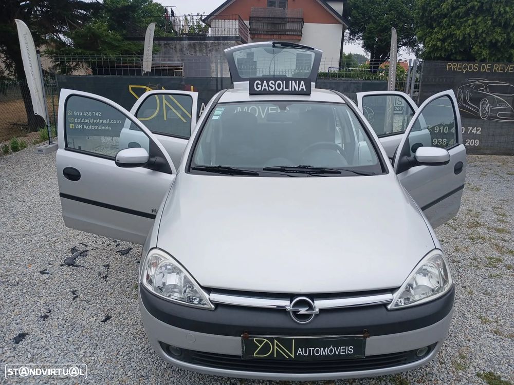 Opel Corsa 1.2 16V Cosmo - 1