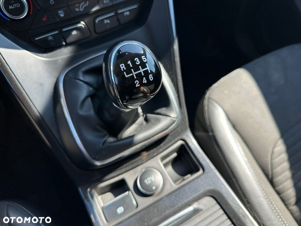 Ford Kuga - 26
