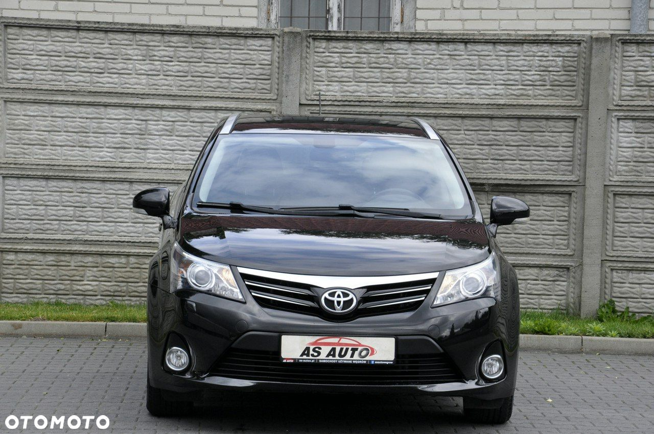 Toyota Avensis 1.8 Sol - 25
