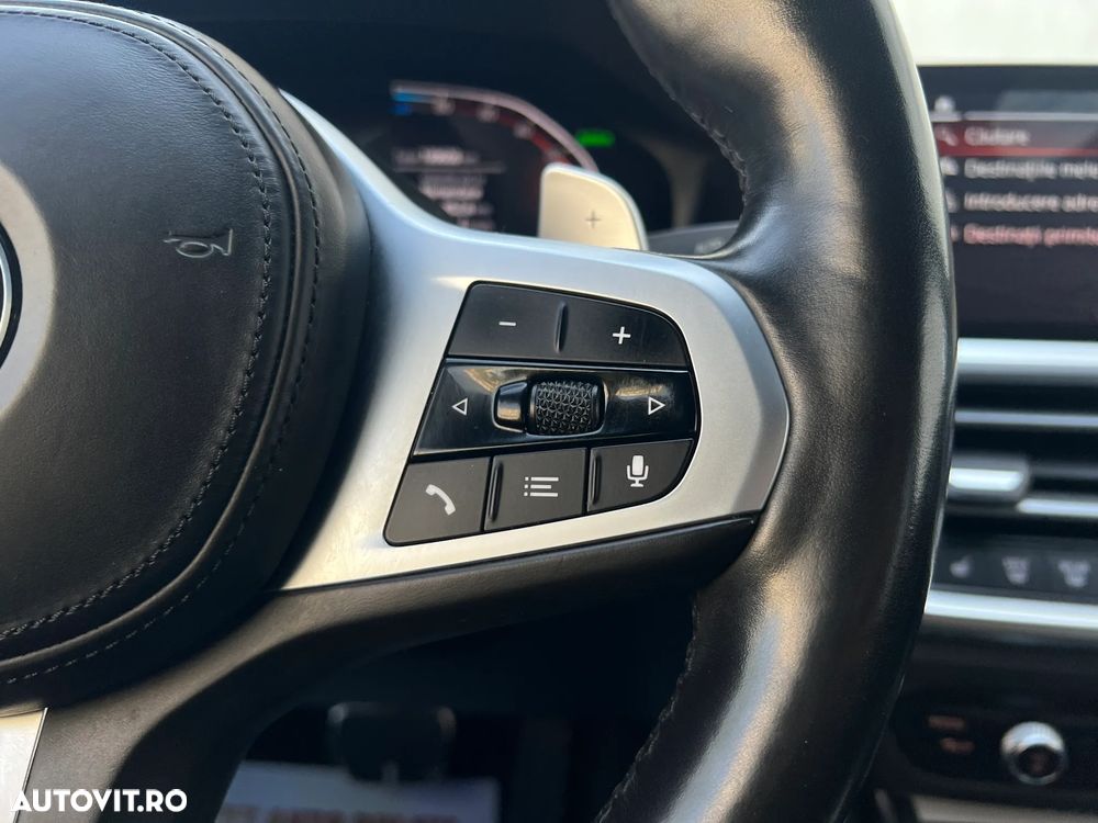 BMW Seria 3 320d xDrive AT MHEV - 15