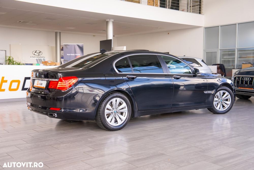 BMW Seria 7 750Li xDrive Aut. - 11