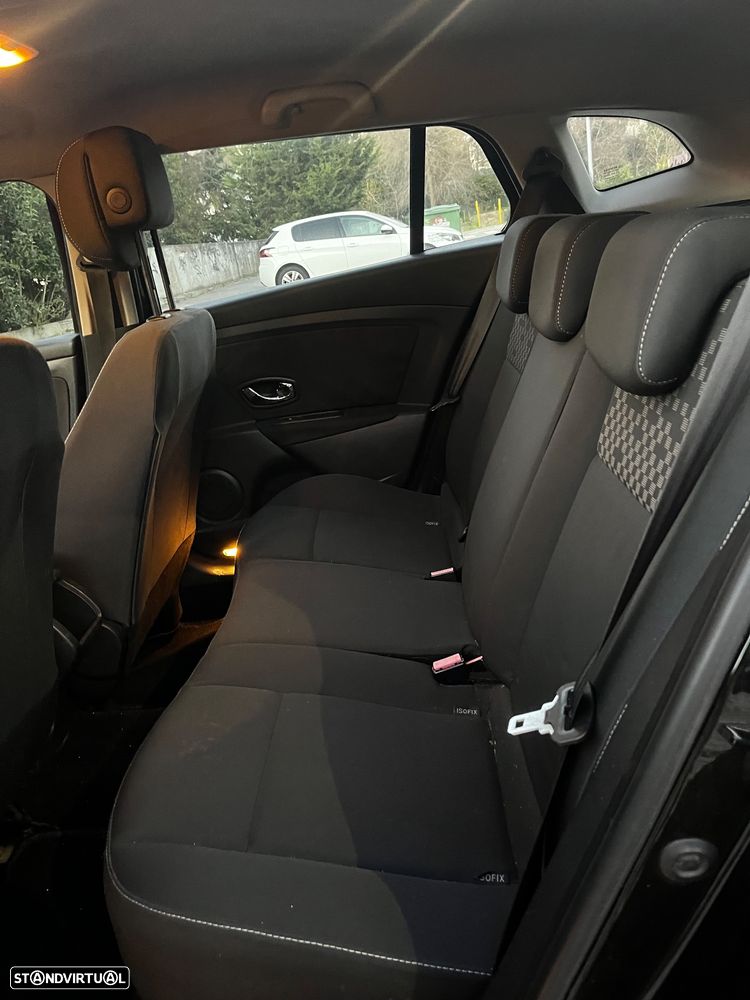 Renault Mégane Sport Tourer - 10