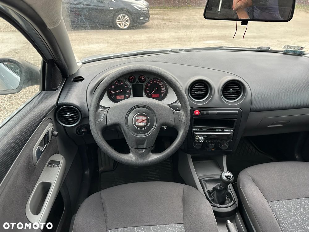 Seat Ibiza 1.4 16V Reference - 14