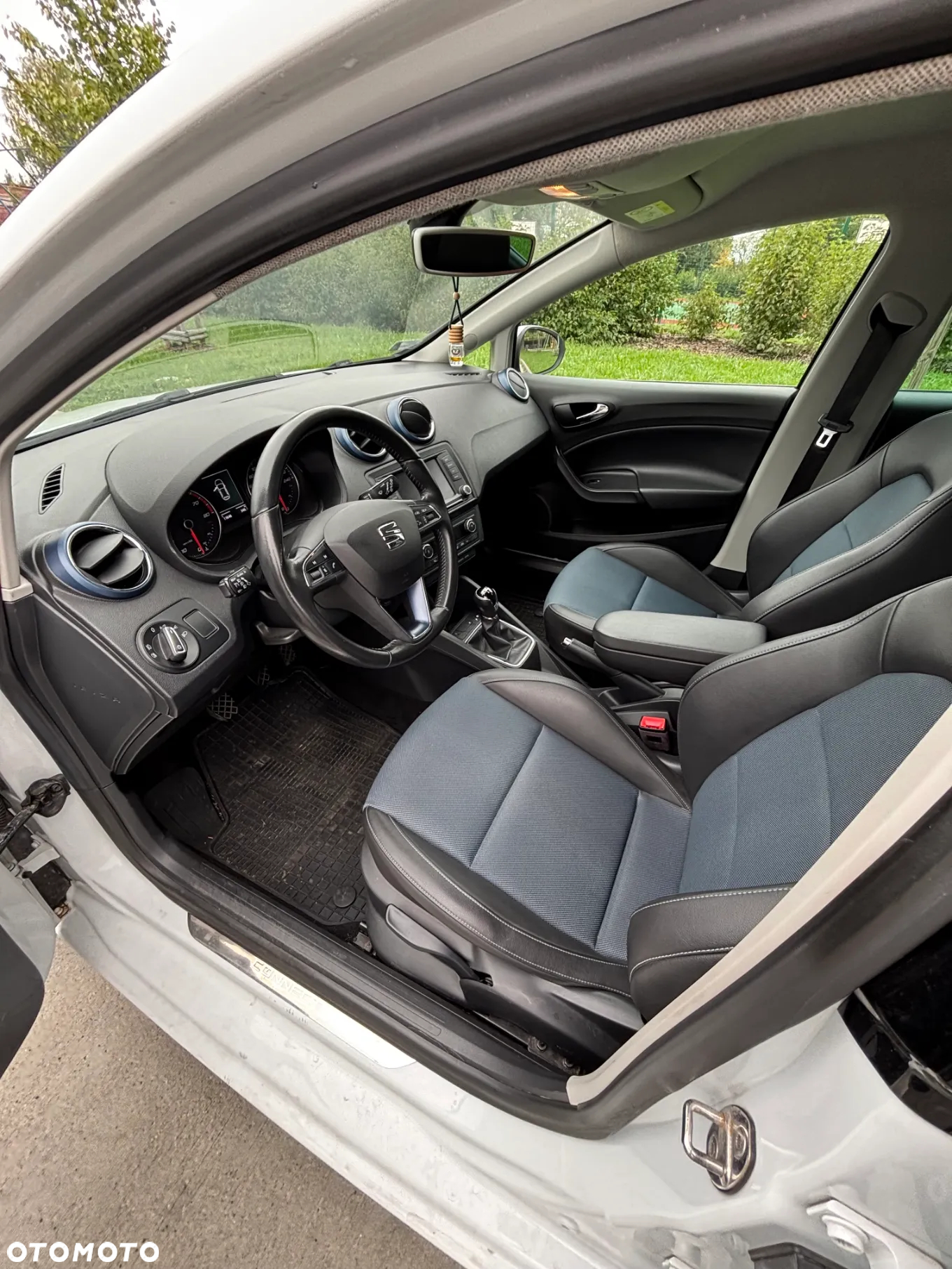Seat Ibiza 1.2 TSI FR - 12