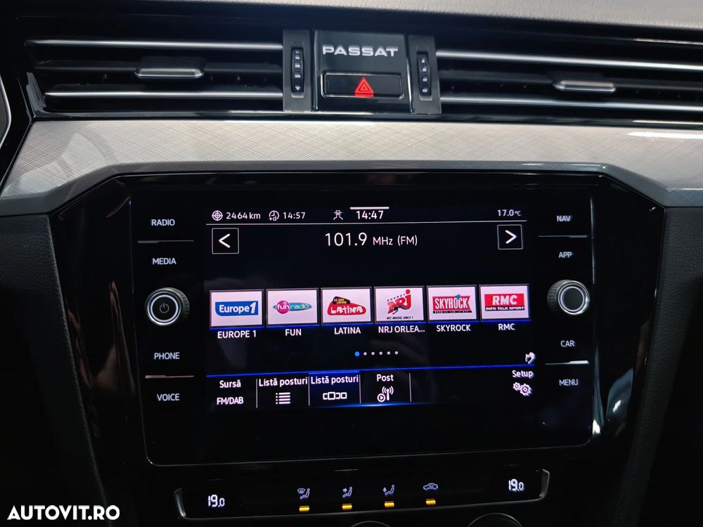 Volkswagen Passat Variant 1.6 TDI (BlueMotion Technology) DSG Comfortline - 11