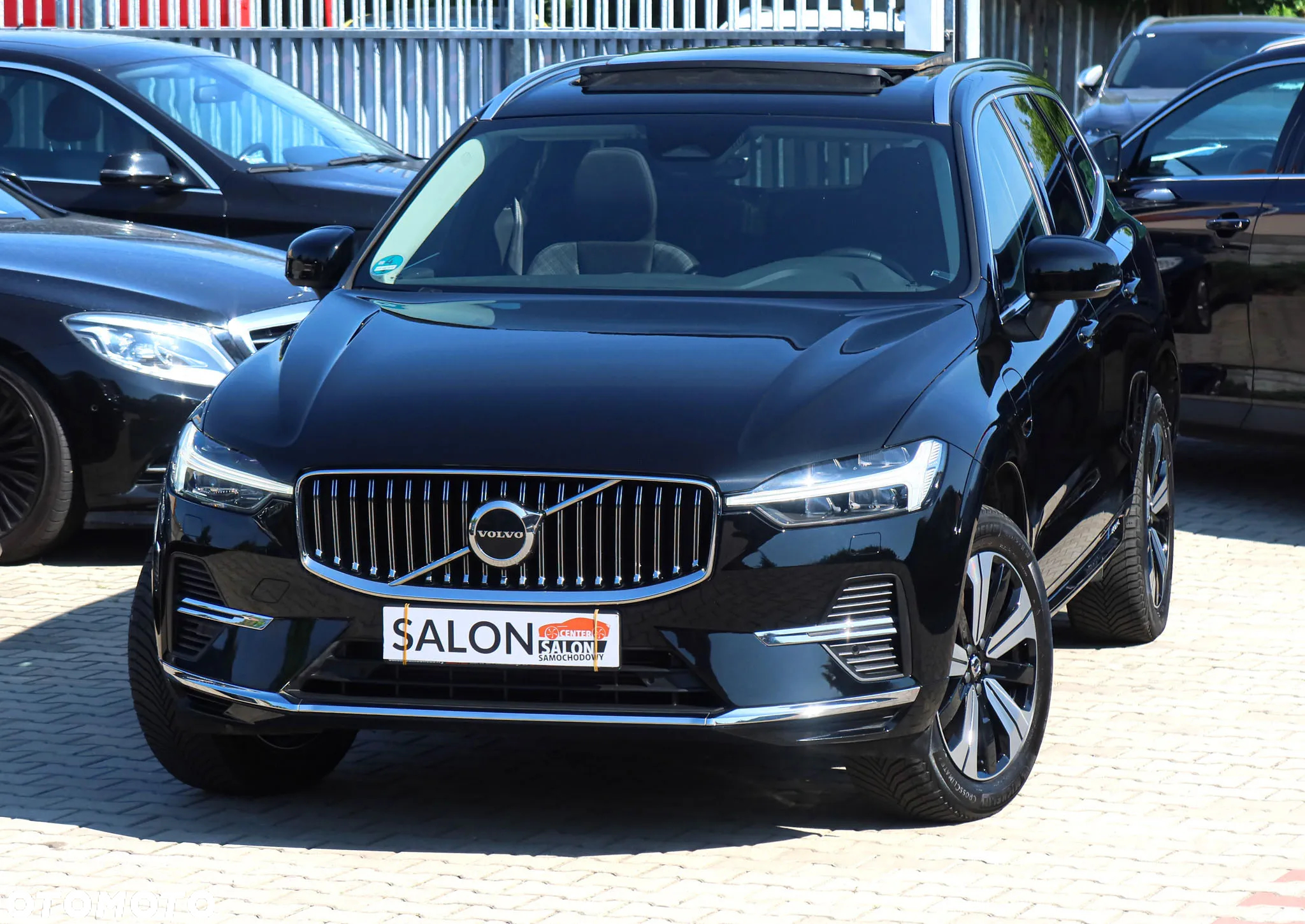 Volvo XC 60 T6 Plug-In Hybrid AWD Inscription - 3