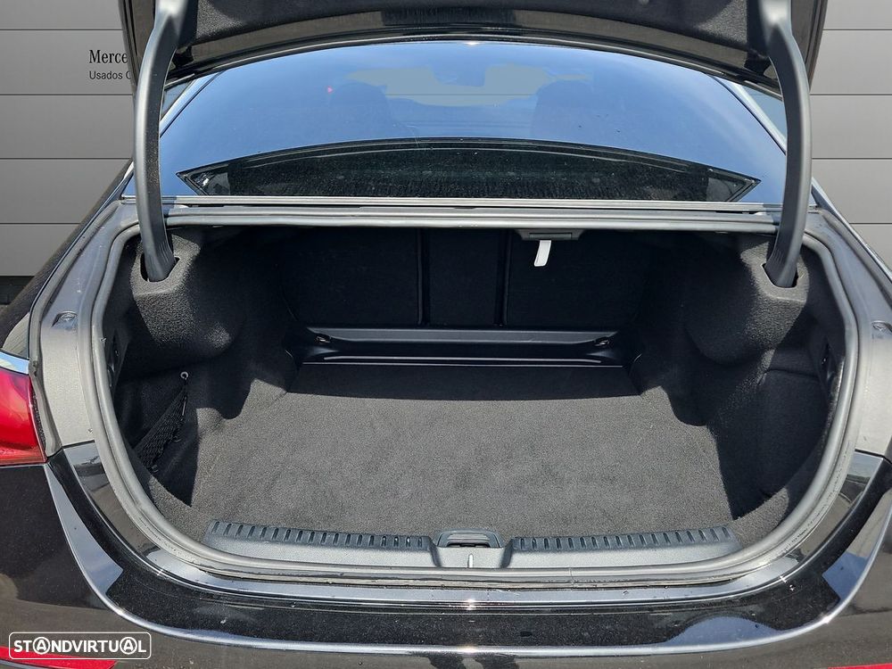 Mercedes-Benz E 220 d 9G-TRONIC Edition AVANTGARDE - 20