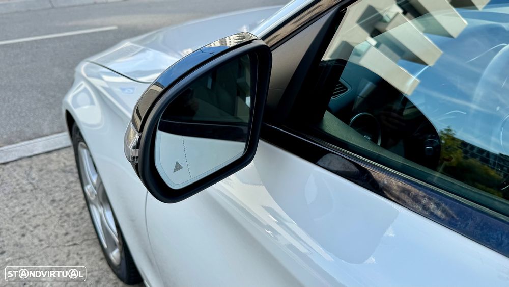 Mercedes-Benz C 300 h AMG Line - 19