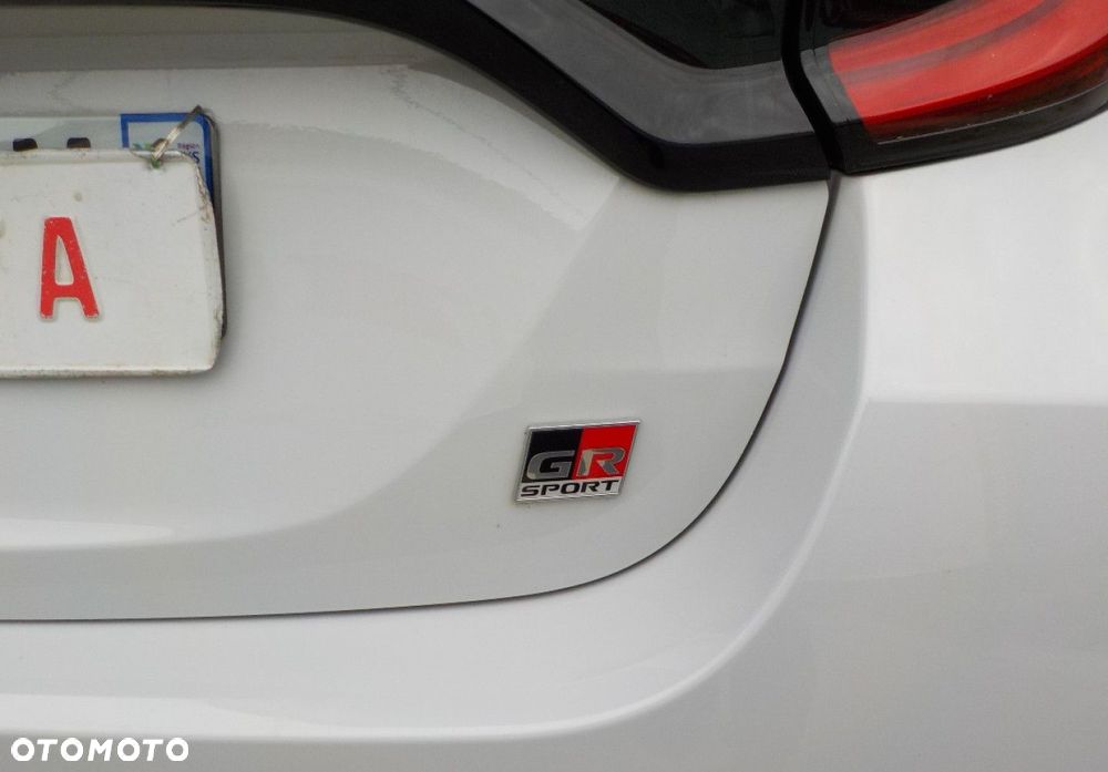 Toyota Yaris - 11