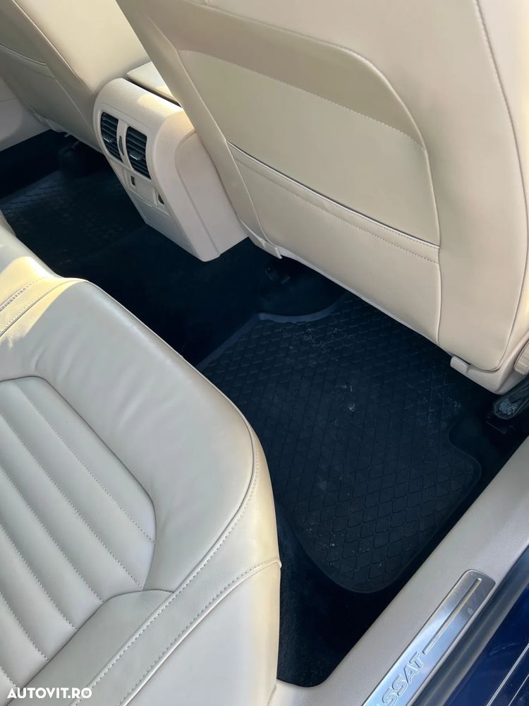 Volkswagen Passat 2.0 TDI 4Motion DSG BlueMotion Tech Comfortline - 22