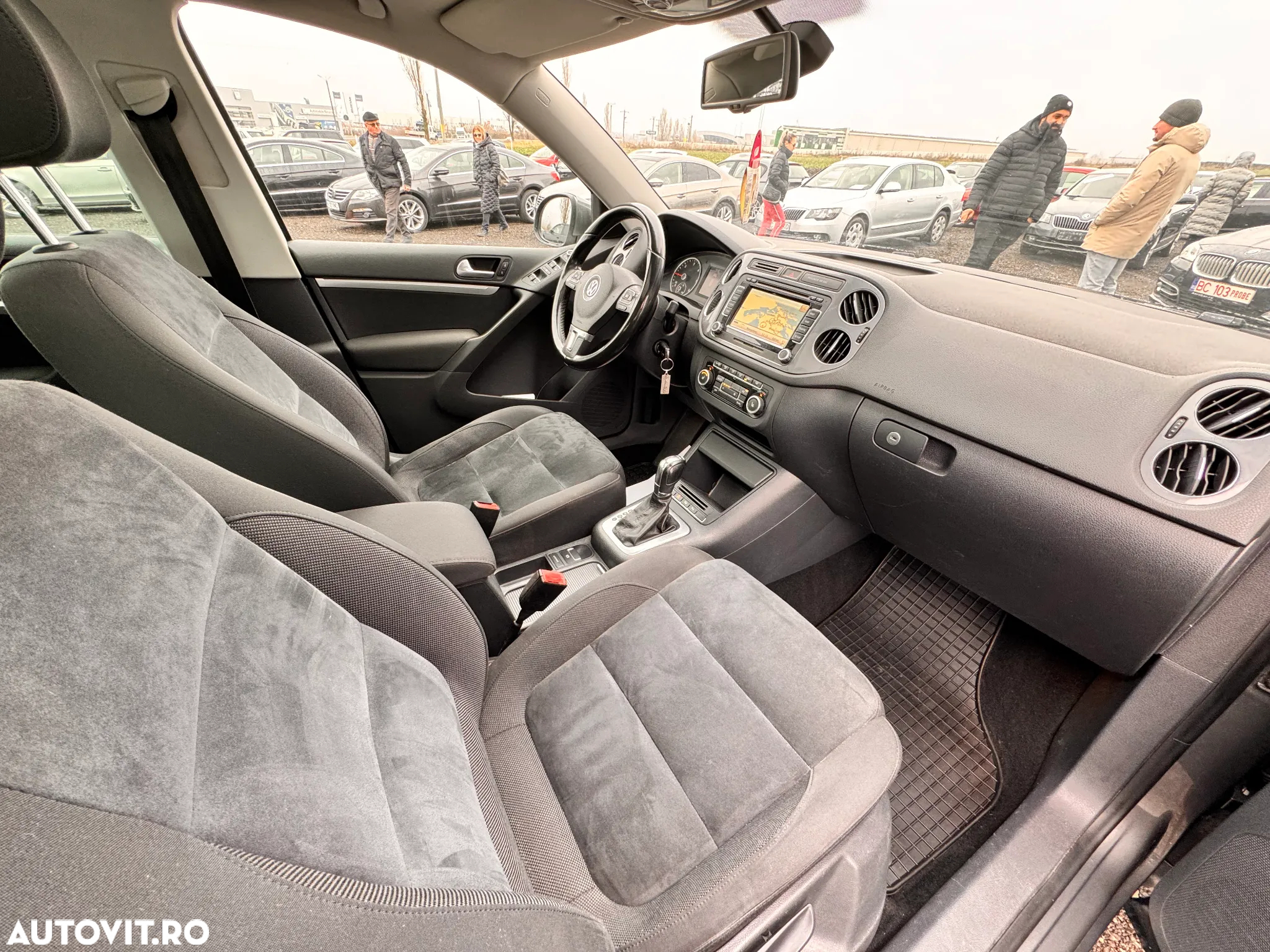 Volkswagen Tiguan - 21