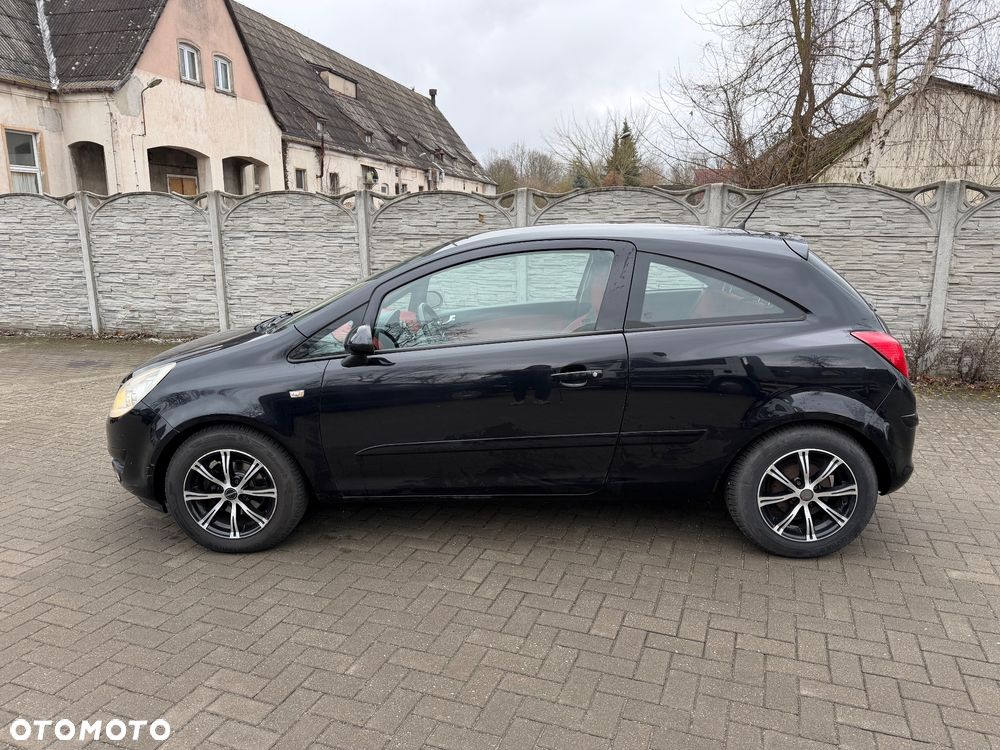 Opel Corsa 1.4 16V Color Edition - 4