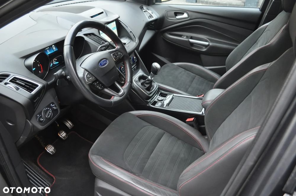 Ford Kuga 2.0 TDCi 4x2 ST-Line - 21