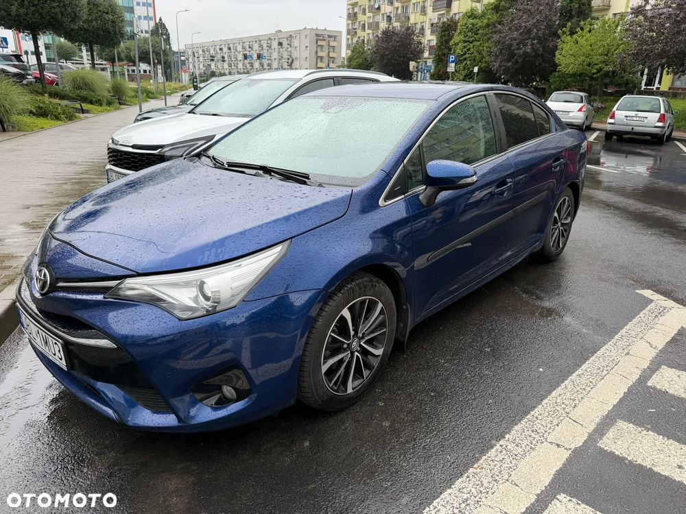Toyota Avensis 1.8 Premium - 1