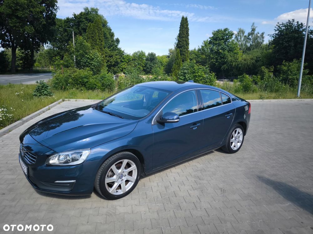 Volvo S60 T3 Momentum - 3