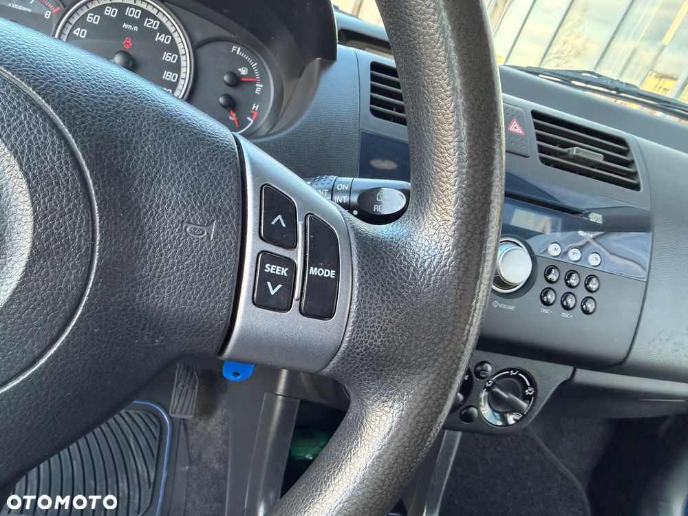 Suzuki Swift - 30