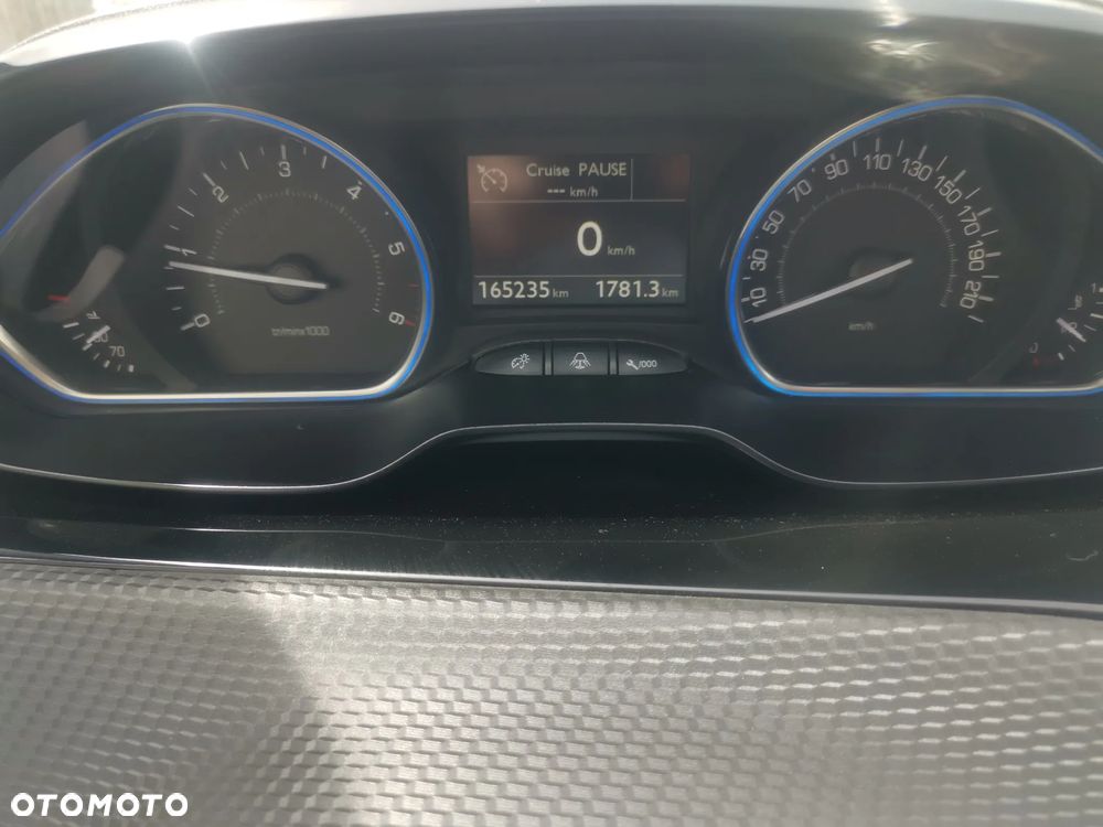 Peugeot 2008 BlueHDi FAP 120 STOP & START Allure - 8
