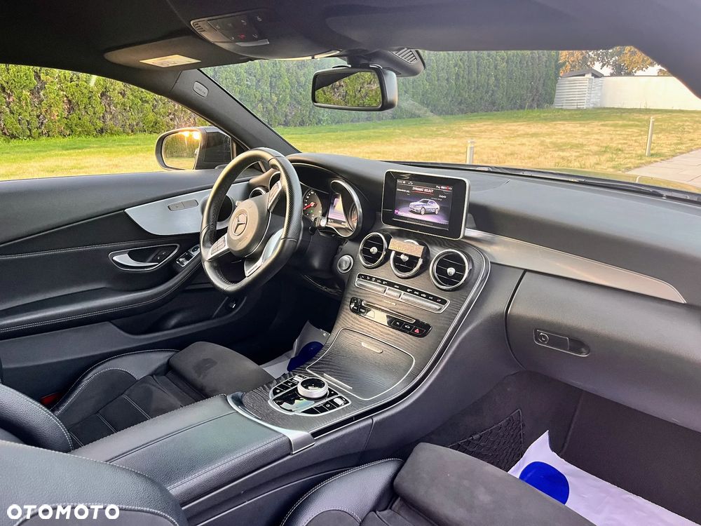Mercedes-Benz Klasa C 200 9G-TRONIC - 23