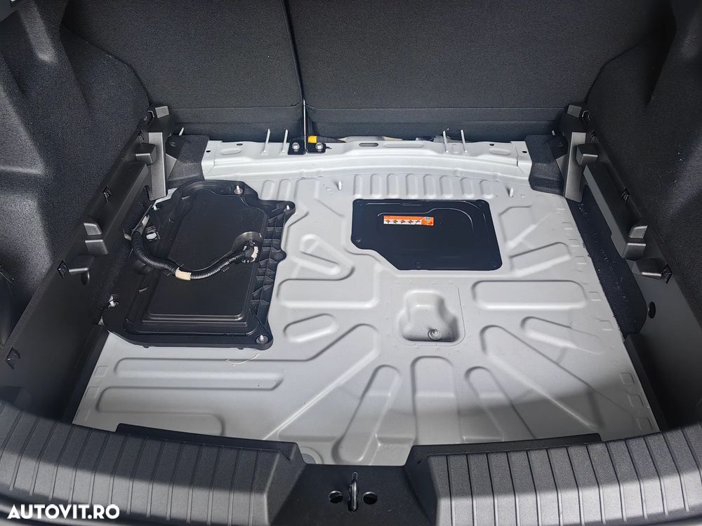 Dacia Duster HEV 140 Journey - 14