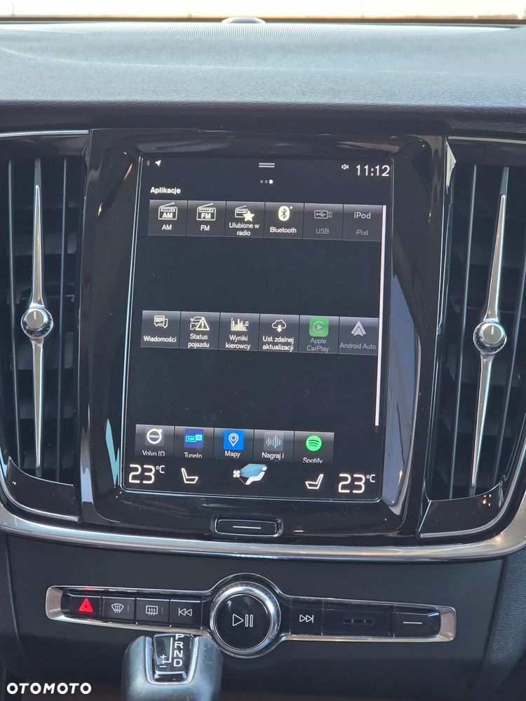 Volvo V90 D4 Momentum Pro - 12