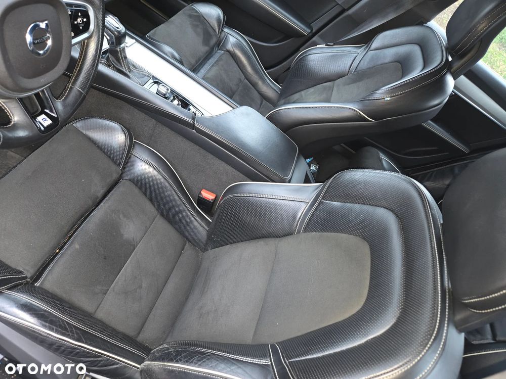 Volvo S90 D4 R-Design - 11