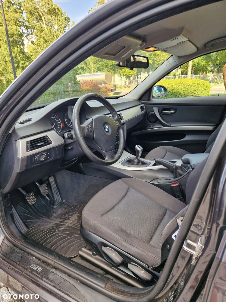 BMW Seria 3 318d - 7