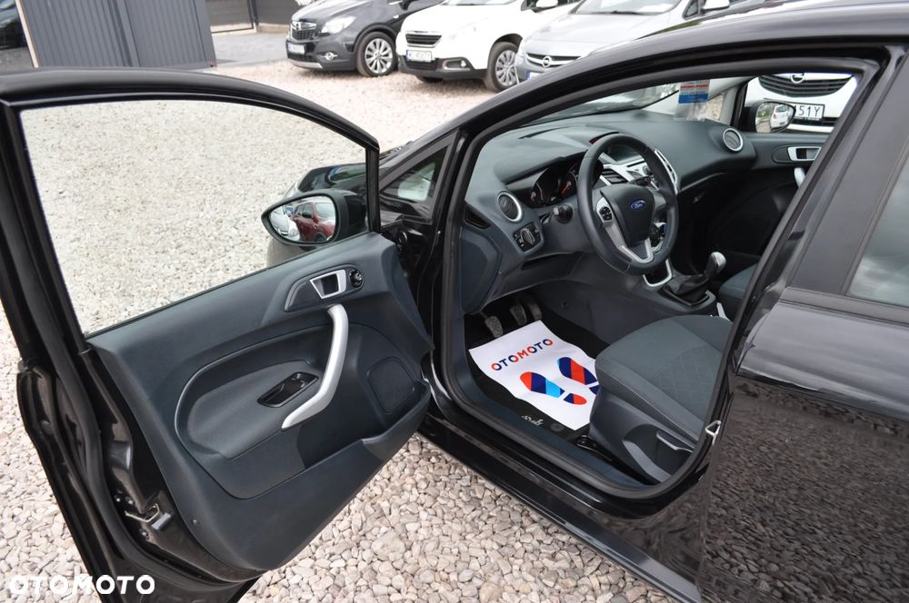Ford Fiesta 1.25 Champions Edition - 12