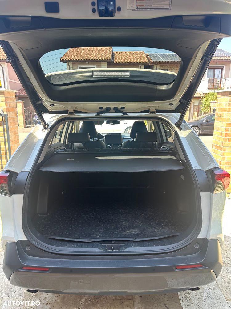 Toyota RAV4 - 9