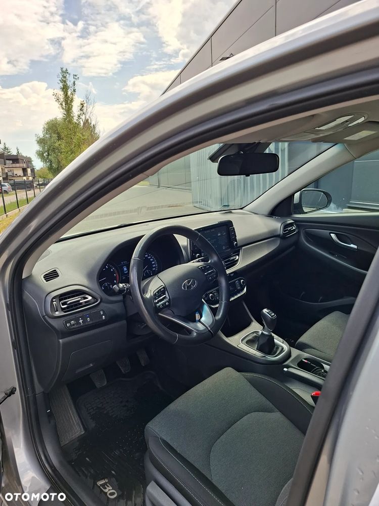 Hyundai i30 1.5 DPI Comfort - 9