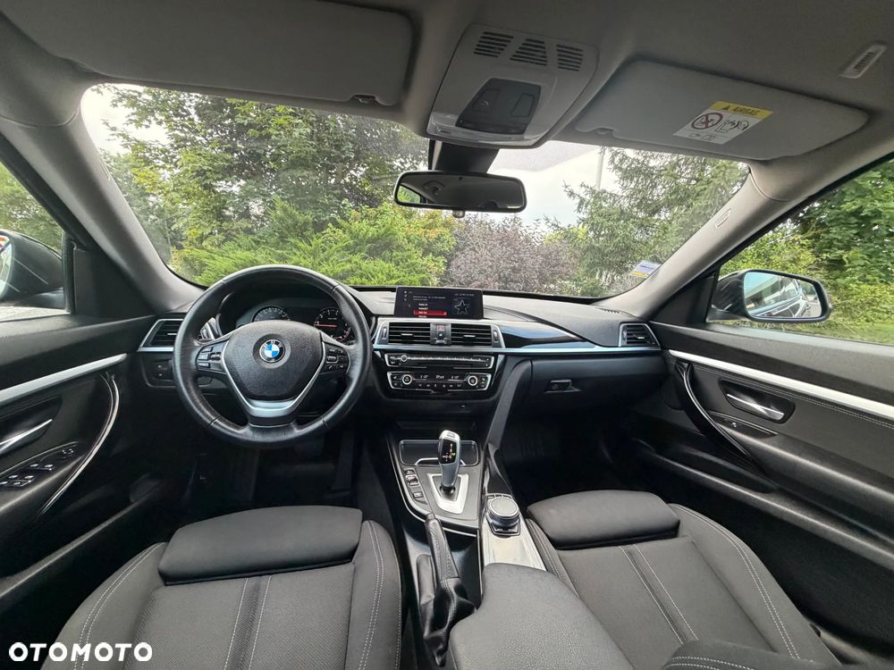 BMW 3GT 320i GPF xDrive Sport Line sport - 26
