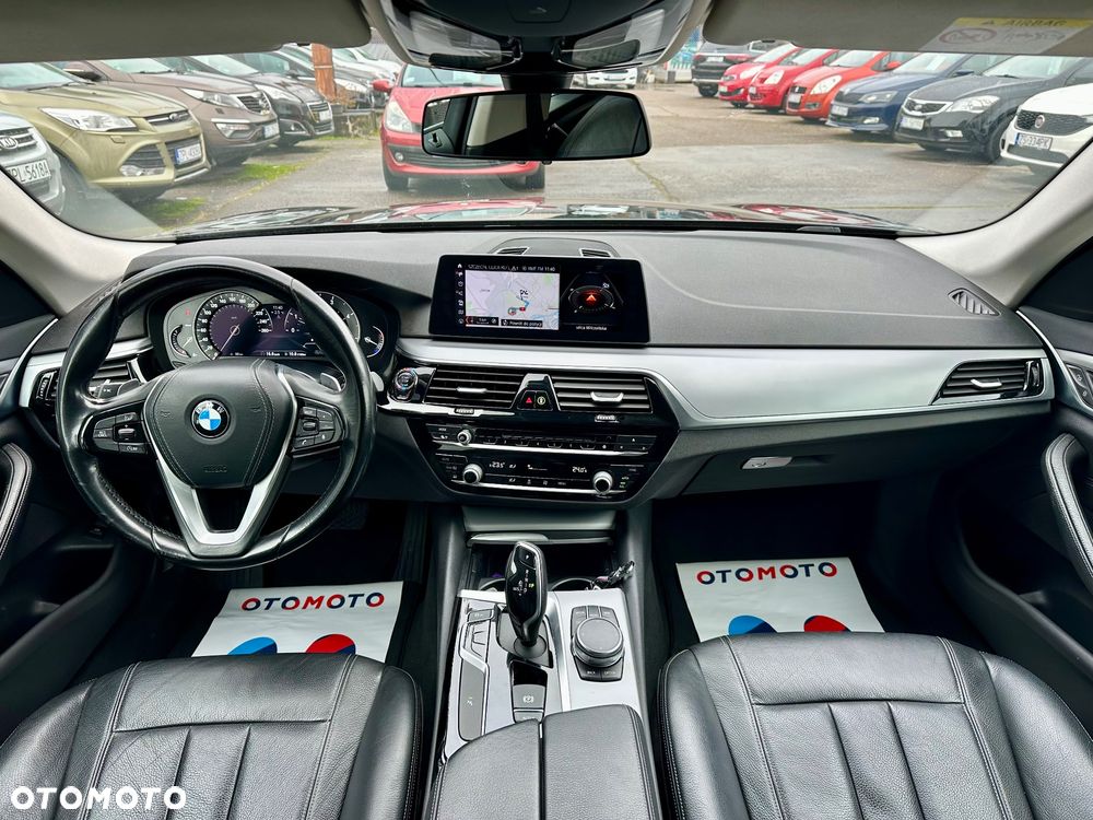 BMW Seria 5 520d xDrive Sport Line - 17