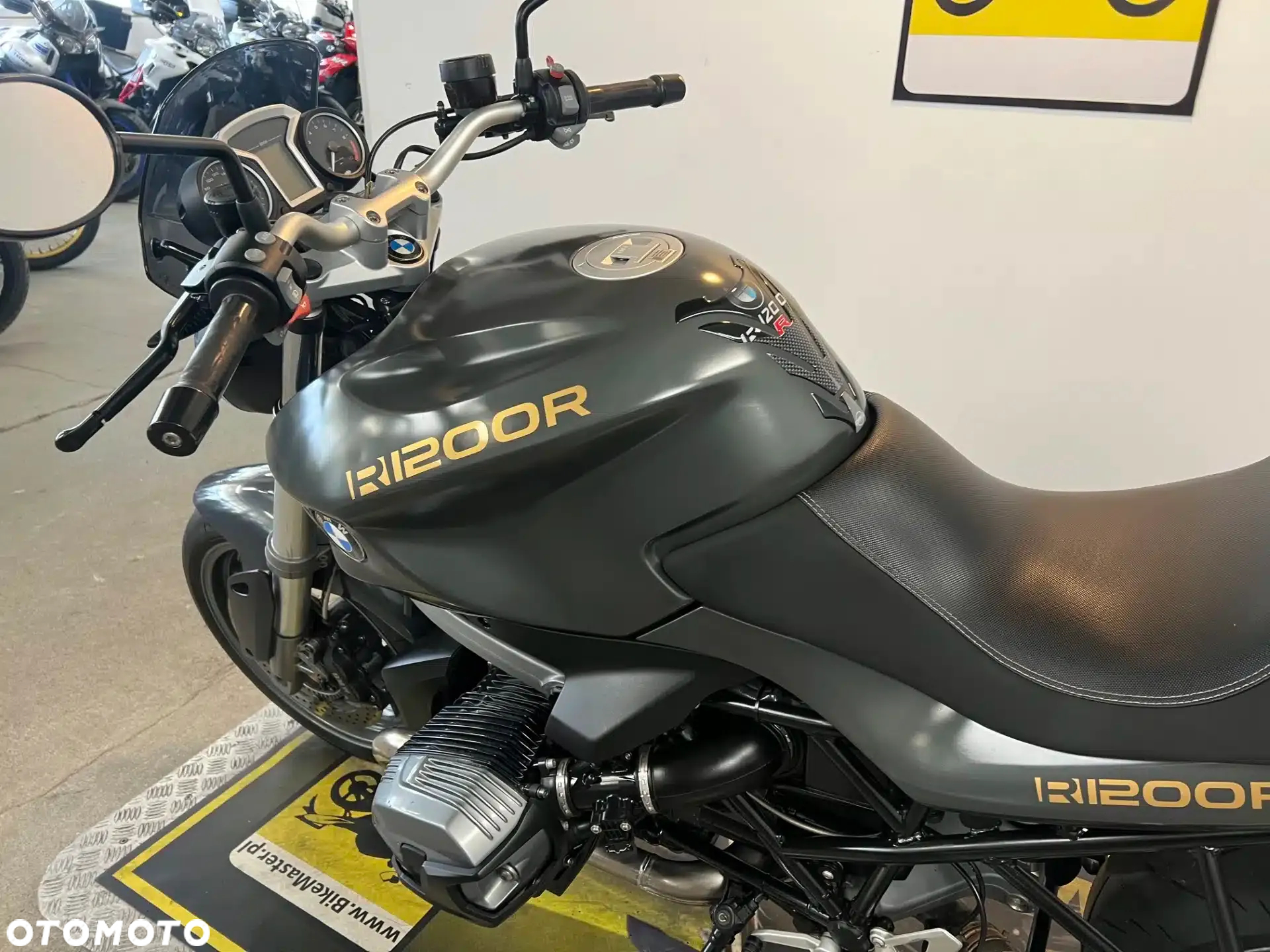 BMW R - 26