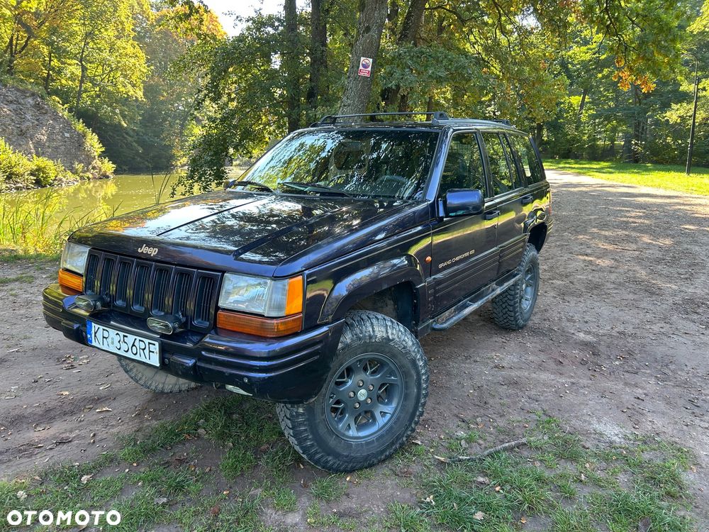 Jeep Grand Cherokee - 13