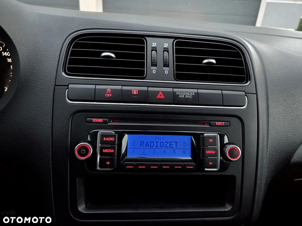 Volkswagen Polo - 25