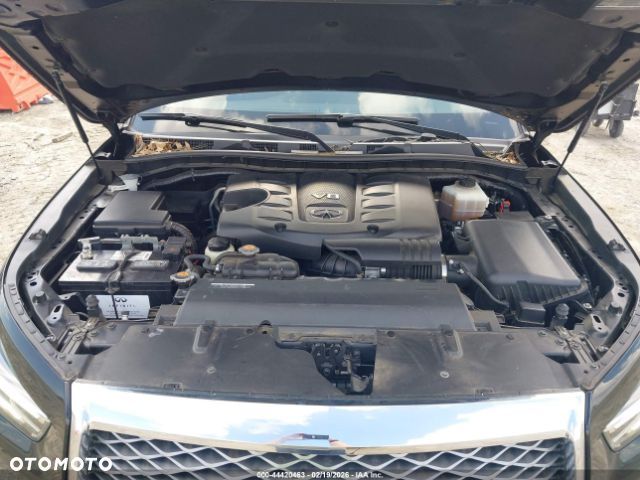 Infiniti QX80 - 11