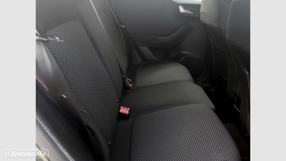Ford Puma 1.0 EcoBoost MHEV ST-Line — fotografia 17