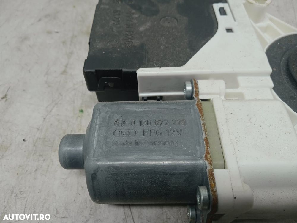 Motoras macara geam dreapta fata 0130822229 Volkswagen VW Golf 5 [200 - 3