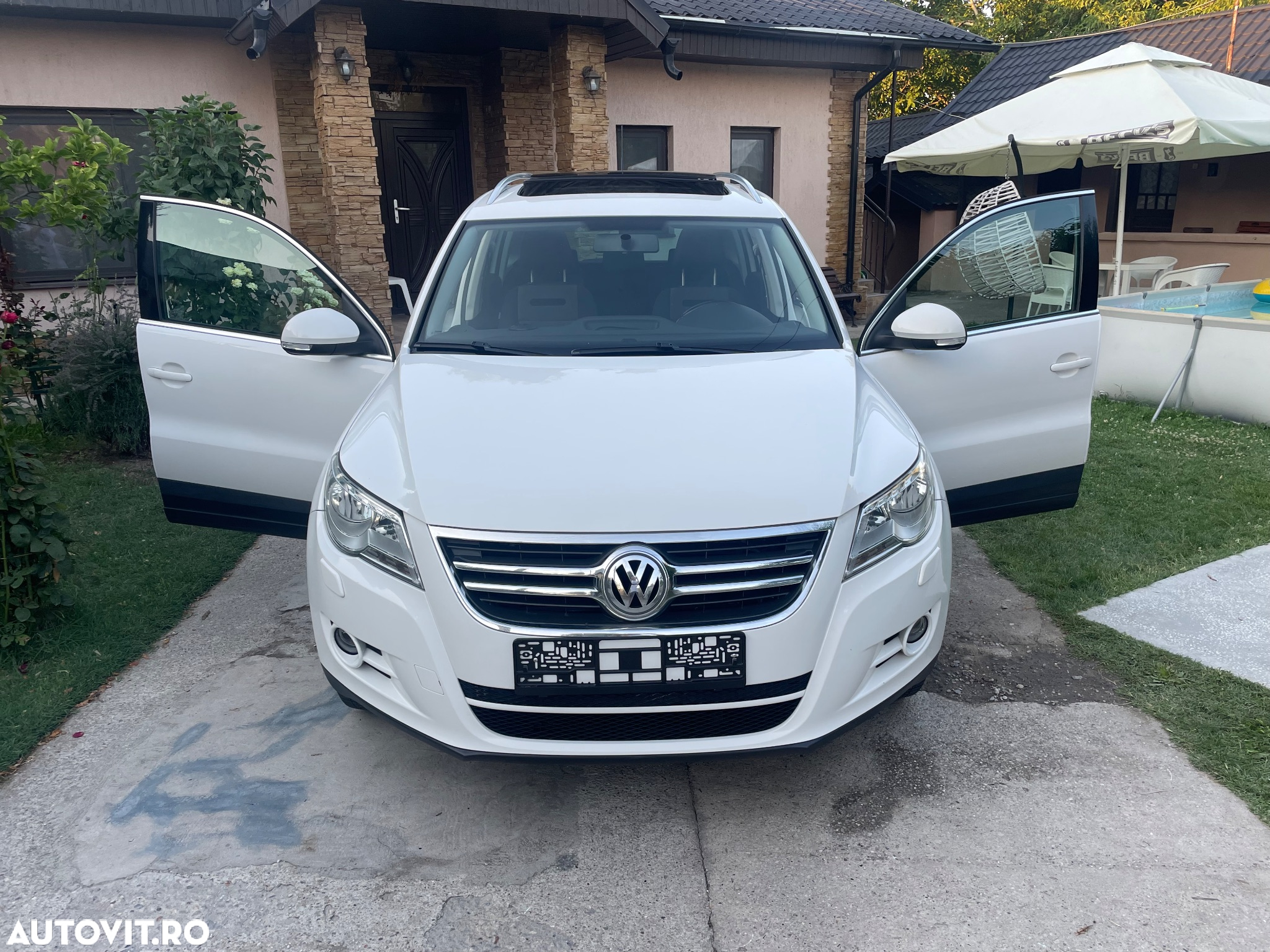 Volkswagen Tiguan - 9