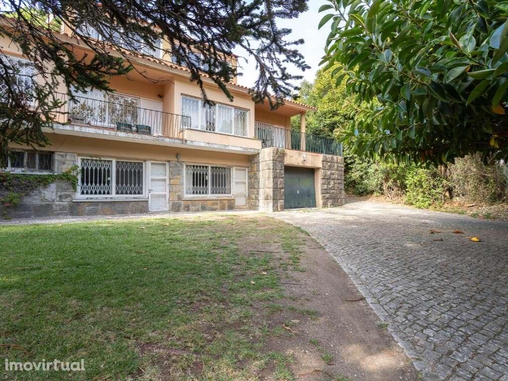 Moradia T8 com jardim e Piscina, em Galamares, Sintra - Grande imagem: 4/58