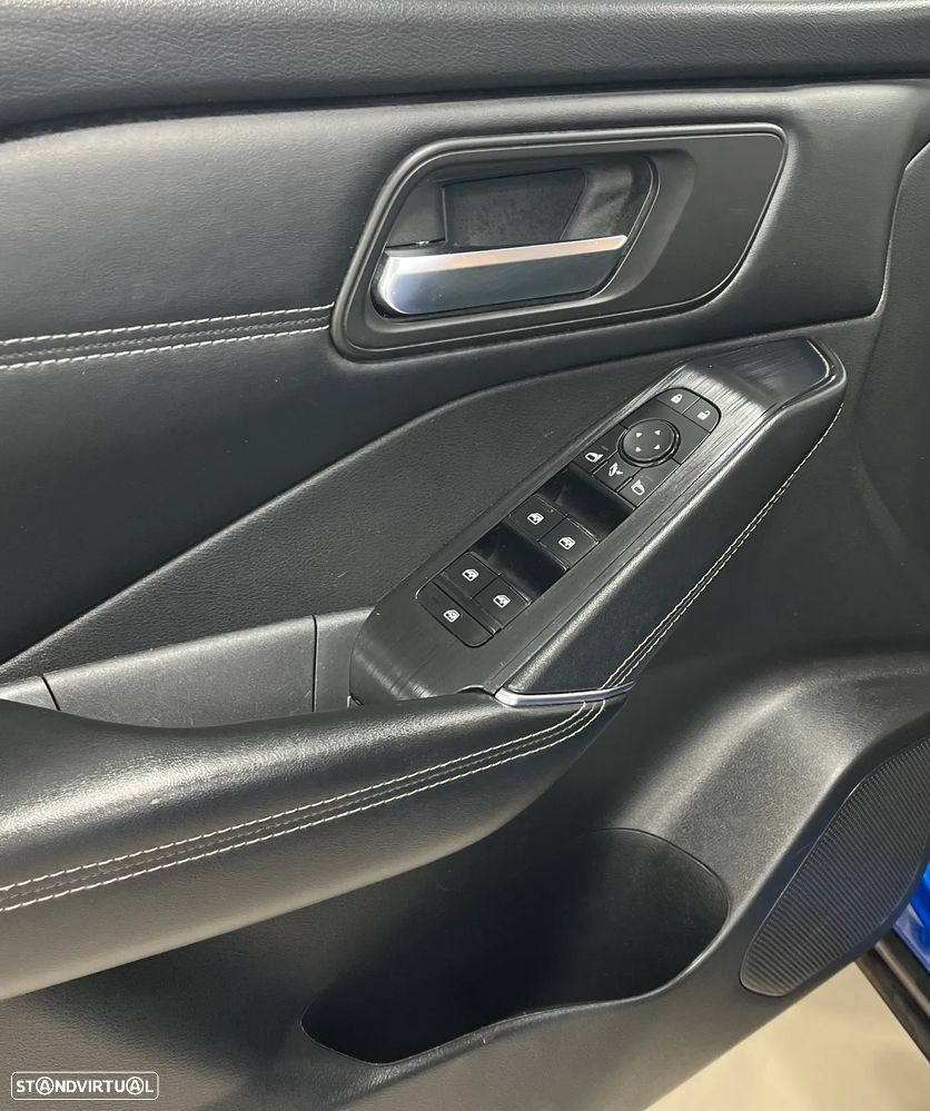 Nissan Qashqai 1.3 DIG-T N-Connecta LED+SKY - 10