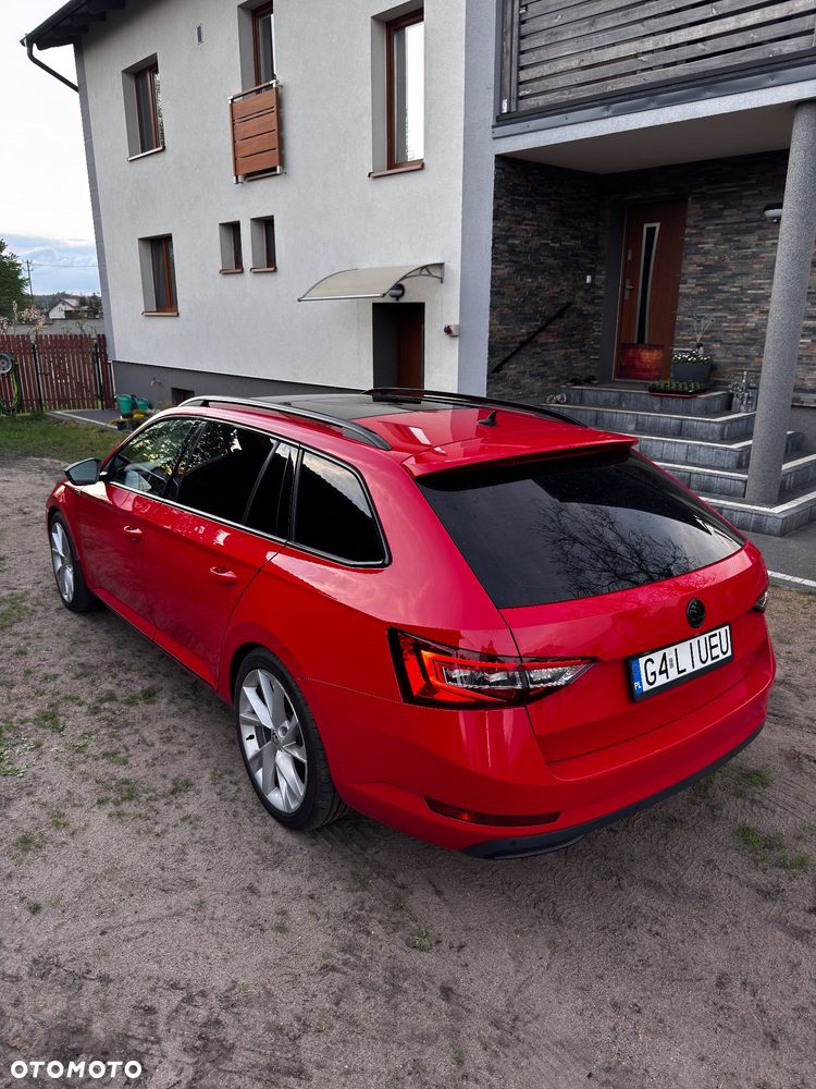 Skoda Superb 2.0 TDI 4x4 DSG Sportline - 5