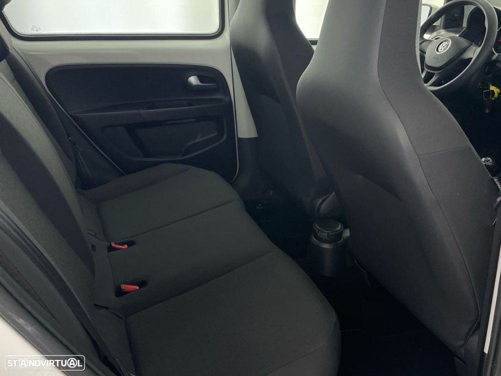 VW Up! 1.0 Move - 24