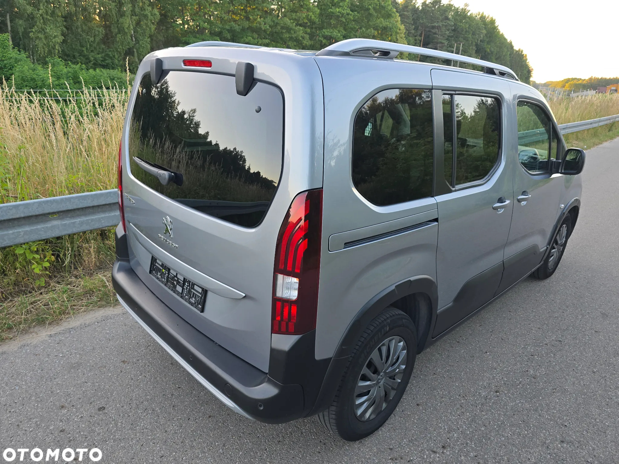 Peugeot Rifter BlueHDI 100 L1 Allure - 13