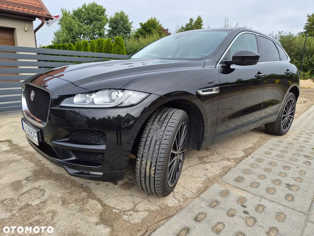 Jaguar F-Pace 20d Prestige - 4