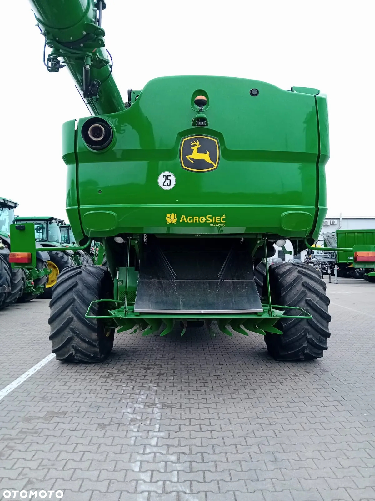 John Deere S790 - 9