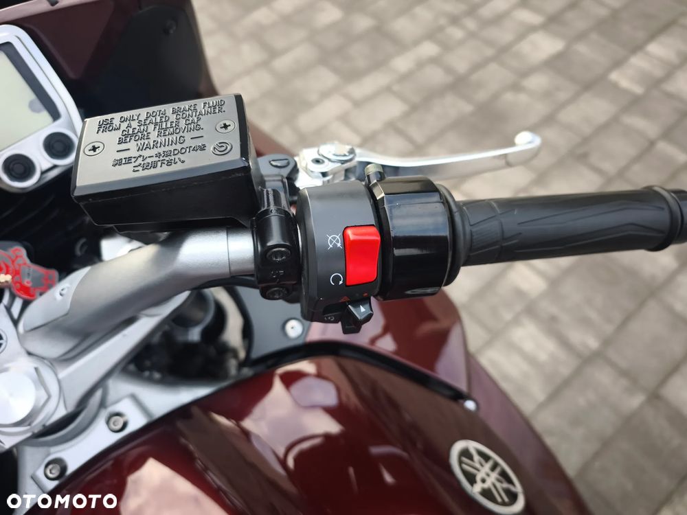 Yamaha FJR - 19