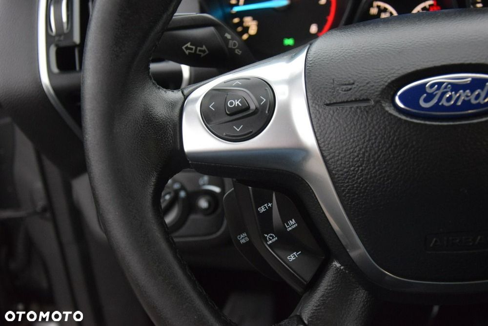 Ford Kuga 2.0 TDCi 4x4 Titanium - 36