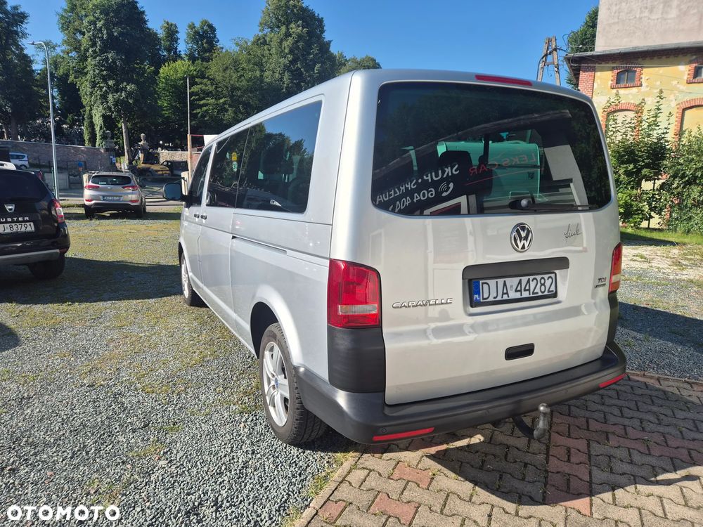 Volkswagen Caravelle - 35