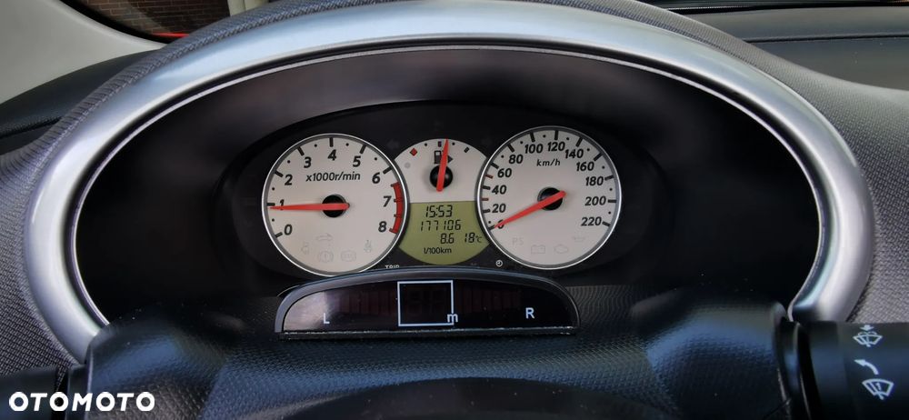 Nissan Micra 1.4 Active Luxury - 10