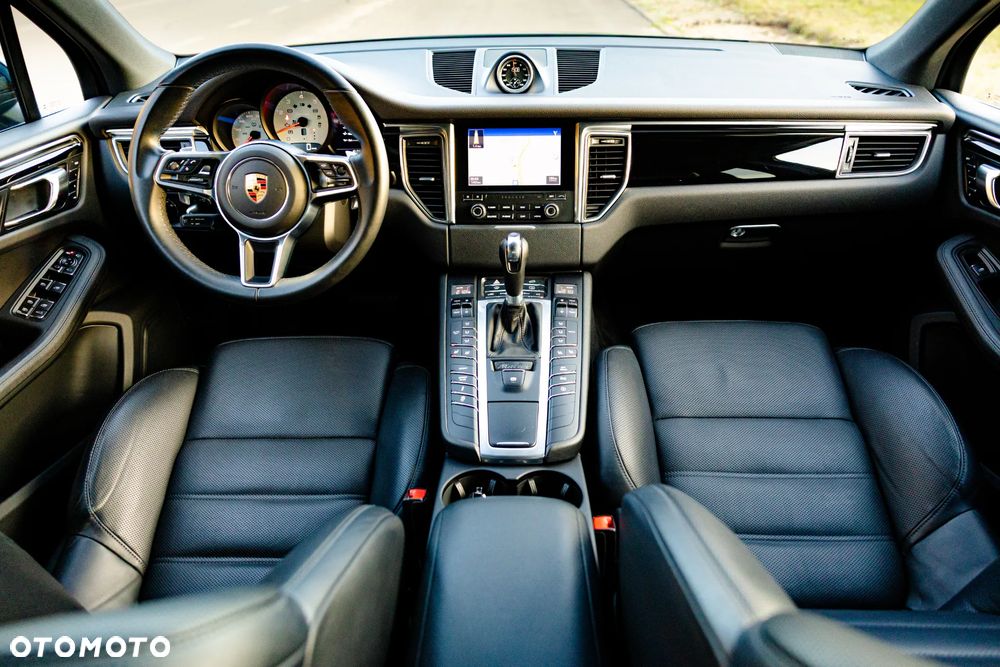 Porsche Macan - 16